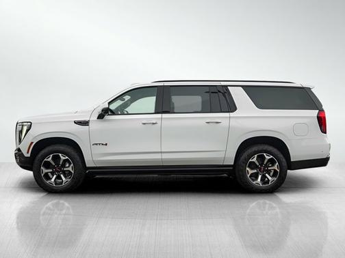 2025 GMC Yukon XL AT4