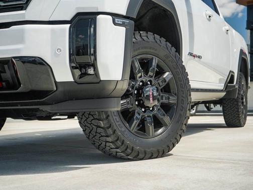 Summit White 2026 GMC Sierra 3500 AT4