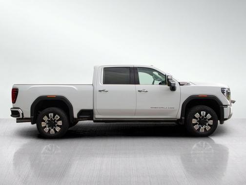 Summit White 2025 GMC Sierra 2500 Denali
