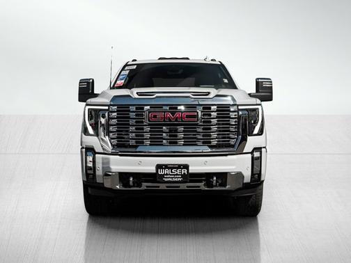 Glacier White Tricoat 2026 GMC Sierra 3500 Denali