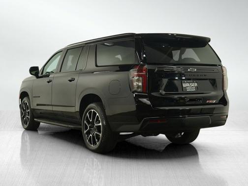 2024 Chevrolet Suburban RST