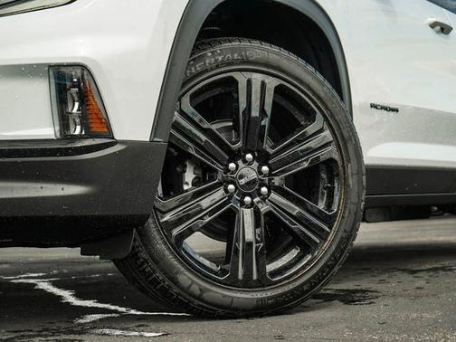 2026 GMC Acadia AWD Elevation