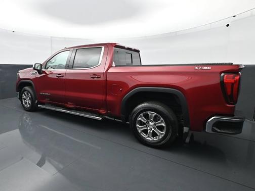 Red Quartz Tintcoat 2020 GMC Sierra 1500 SLE