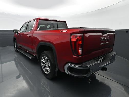 Red Quartz Tintcoat 2020 GMC Sierra 1500 SLE