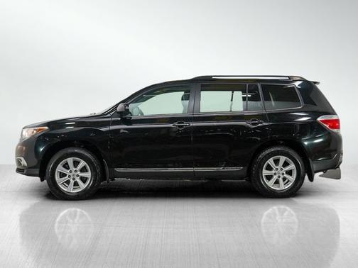 2011 Toyota Highlander SE