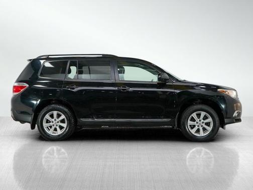 2011 Toyota Highlander SE