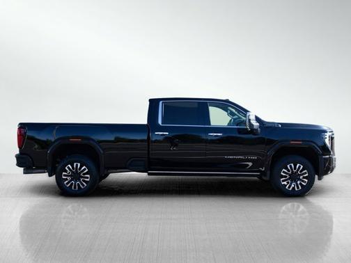 2025 GMC Sierra 3500 Denali
