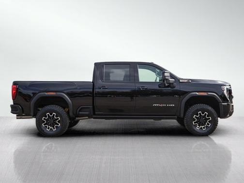 Onyx Black 2024 GMC Sierra 2500 AT4X