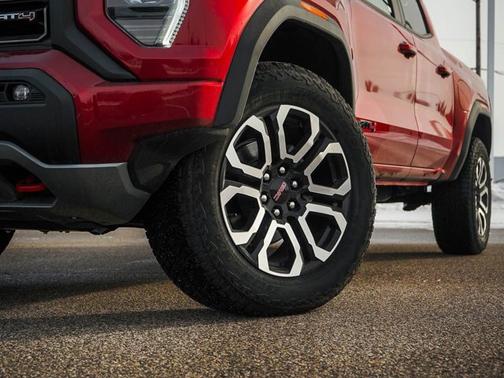 2026 GMC Canyon 4WD AT4