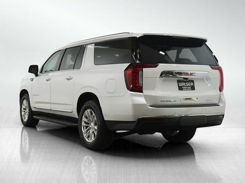 White Frost Tricoat 2021 GMC Yukon XL SLT