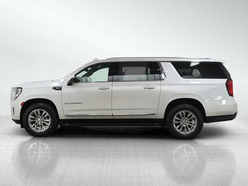 White Frost Tricoat 2021 GMC Yukon XL SLT