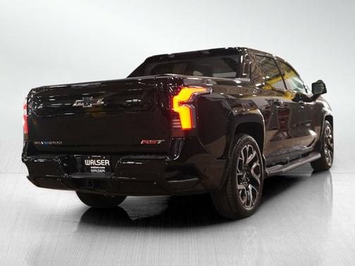 2024 Chevrolet Silverado EV RST