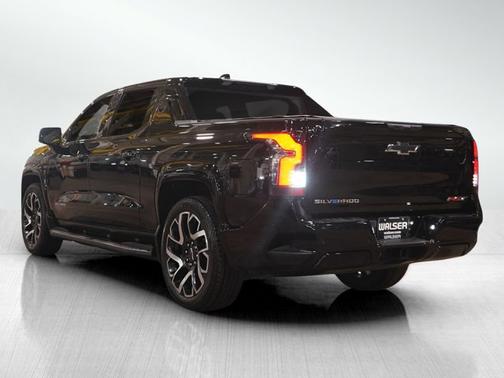 2024 Chevrolet Silverado EV RST