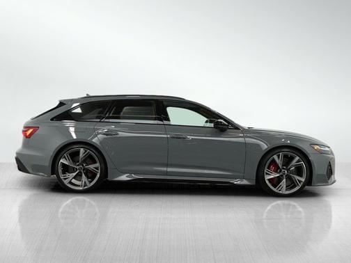 2022 Audi RS 6 Avant 4.0T (Tiptronic)