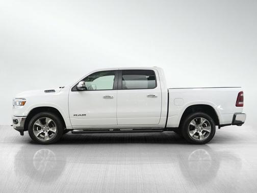 Bright White Clearcoat 2021 RAM 1500 Laramie