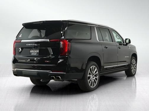 Onyx Black 2025 GMC Yukon XL Denali