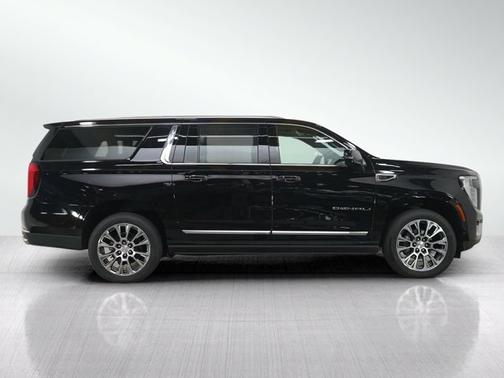 Onyx Black 2025 GMC Yukon XL Denali