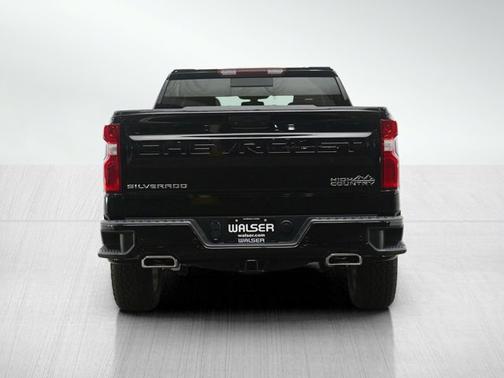 Black 2022 Chevrolet Silverado 1500 Limited High Country