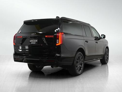 Agate Black Metallic 2025 Ford Expedition Max Platinum