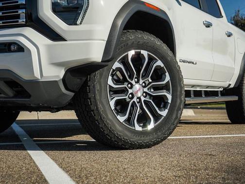 2026 GMC Canyon 4WD Denali