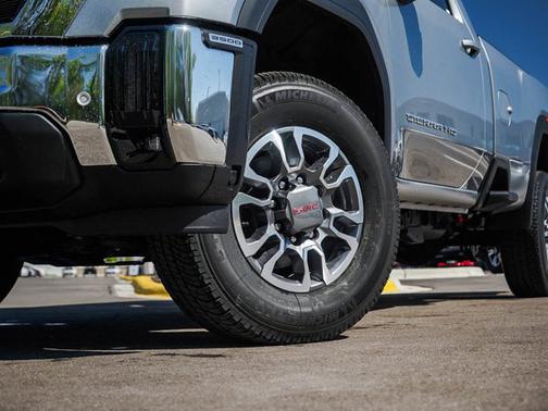 2025 GMC Sierra 3500 SLE