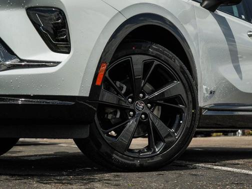 Iridescent White Tricoat 2026 Buick Envision Sport Touring