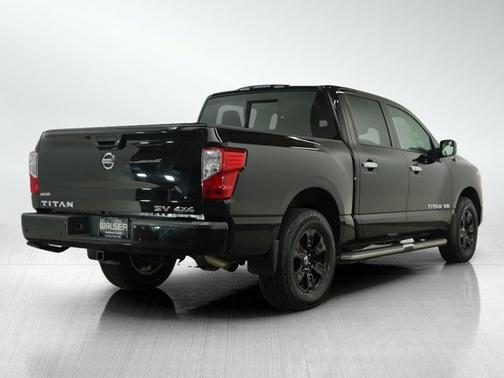 2020 Nissan Titan SV