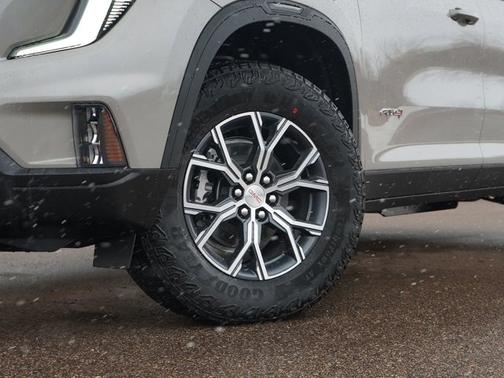 2026 GMC Acadia AWD AT4