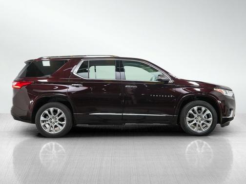 Black Cherry Metallic 2020 Chevrolet Traverse Premier
