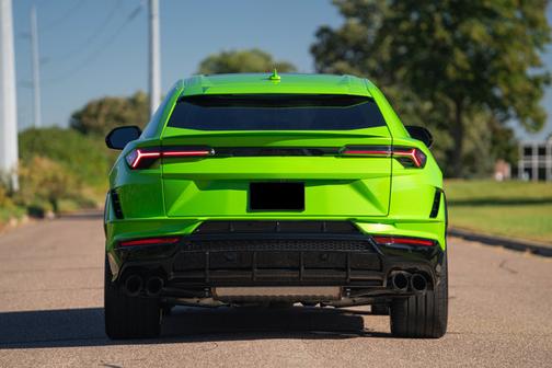 2024 Lamborghini Urus S