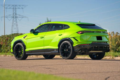2024 Lamborghini Urus S