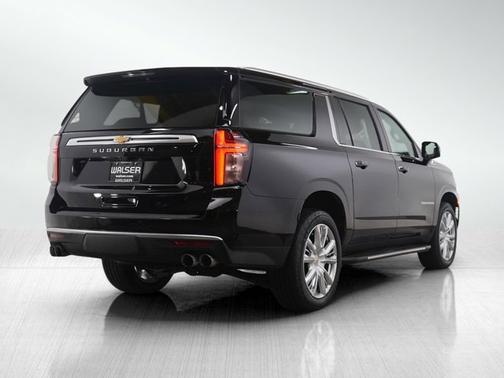 2021 Chevrolet Suburban High Country