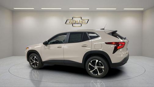 White Sands 2026 Chevrolet Trax FWD 1RS