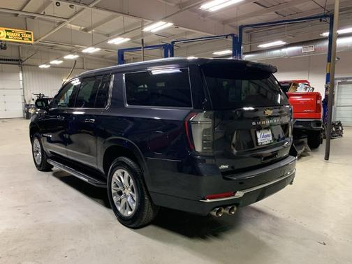 2025 Chevrolet Suburban Premier