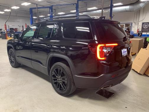 2023 GMC Acadia FWD SLT