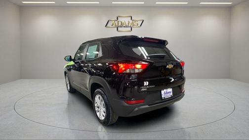Mosaic Black Metallic 2026 Chevrolet Trailblazer LS