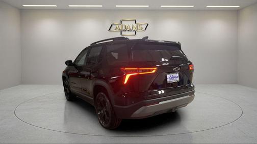 Mosaic Black Metallic 2026 Chevrolet Equinox 1LT