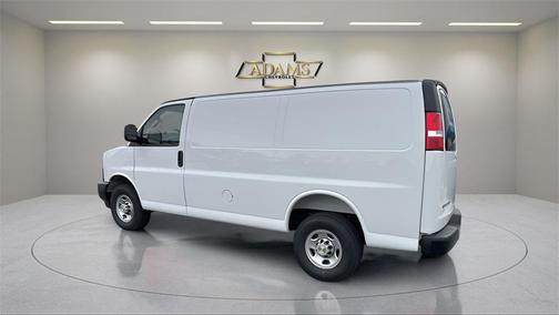 2025 Chevrolet Express 2500 RWD 2500 Regular Wheelbase WT