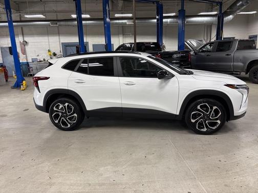 2026 Chevrolet Trax FWD 2RS