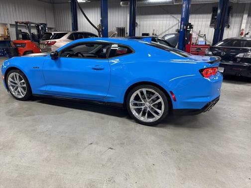 2022 Chevrolet Camaro RWD Coupe LT1