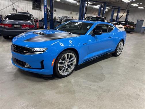 2022 Chevrolet Camaro RWD Coupe LT1