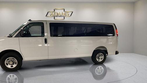 Summit White 2025 Chevrolet Express 3500 RWD 3500 Extended Wheelbase LT
