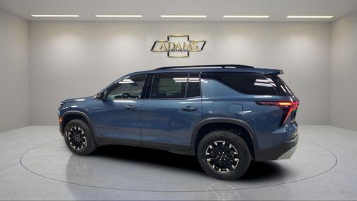Lakeshore Blue Metallic 2026 Chevrolet Traverse AWD Z71