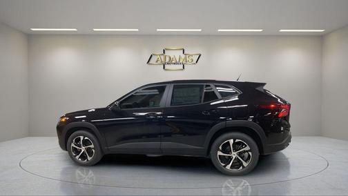 Mosaic Black Metallic 2026 Chevrolet Trax FWD 1RS