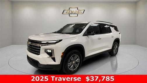2025 Chevrolet Traverse LT