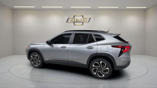 Sterling Gray Metallic 2026 Chevrolet Trax FWD 2RS