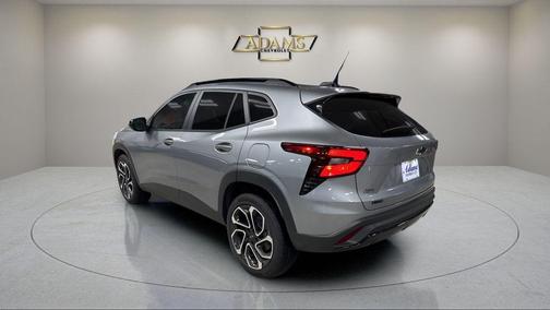 Sterling Gray Metallic 2026 Chevrolet Trax FWD 2RS