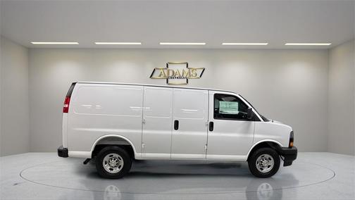 2025 Chevrolet Express 2500 RWD 2500 Regular Wheelbase WT