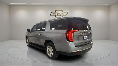 Sterling Metallic 2023 GMC Yukon XL SLT