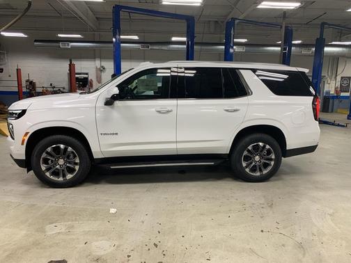 2025 Chevrolet Tahoe LS